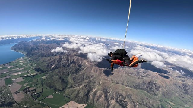 12,000ft Tandem Skydive Wanaka - Photo 1 of 5